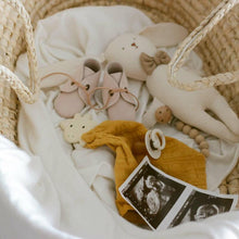 Giraffe rubber teether muslin comforter for babies