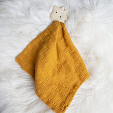 Giraffe Rubber Teether with a Muslin Comforter