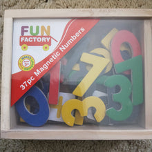 Wooden magnetic numbers and mathematical signs