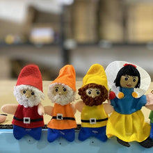 Wooden Finger puppets Snow white - Toddler kids preschool family daycare story telling aids