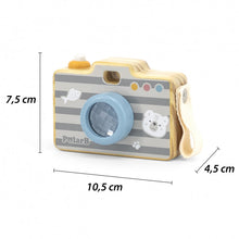 Wooden play camera