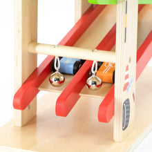 Wooden educational toy with colorful斜面和悬挂的球